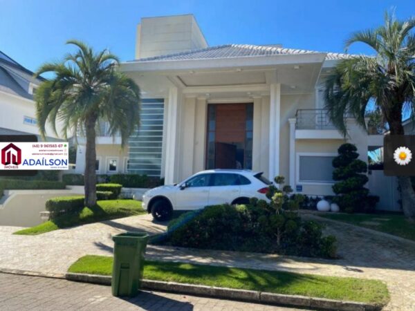 MANSÃO FRENTE MAR A VENDA NO PASSEIO DOS NAMORADOSFLORIANÓPOLIS-SC EM