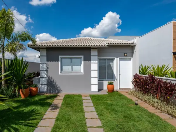 Casa de 2 dormitórios(com ou sem suíte)em terreno de 200 m² em Piracicaba