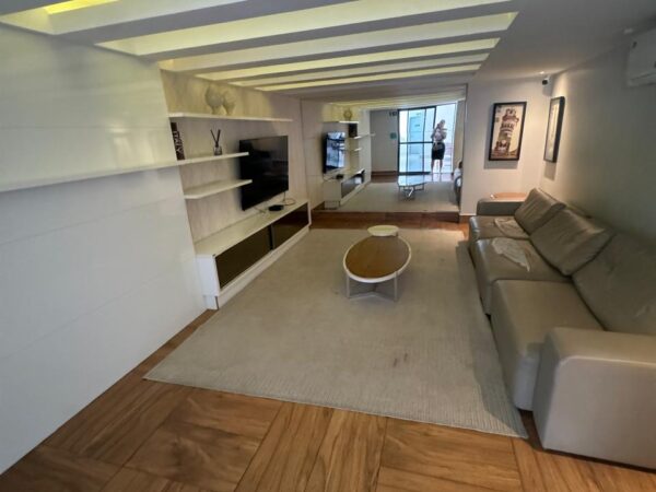 Lindo apartamento mobilado para locação em Brisamar