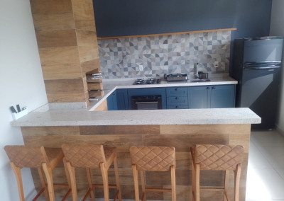 Linda Casa á venda no Bairro Itaguaçu, Aparecida/SP. Área gourmet com churrasqueira