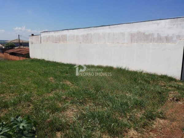 Lote/Terreno de 275m² no bairro Jardim Grajaú, em Lençóis Paulista