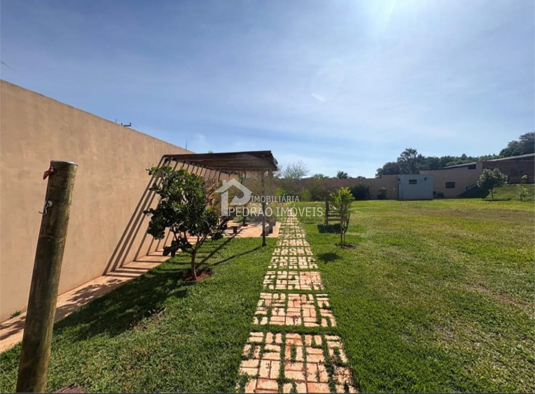 Fazenda/Sítios/Chácaras de 2000m² no bairro Chácaras Santo Antônio, em Lençóis Paulista