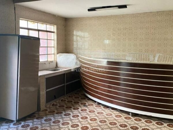 Casa de 4 quartos, 197m² no bairro Vila Marimbondo, em Lençóis Paulista