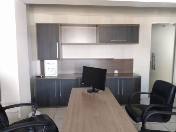 Sala em Manaira com 28 m²
