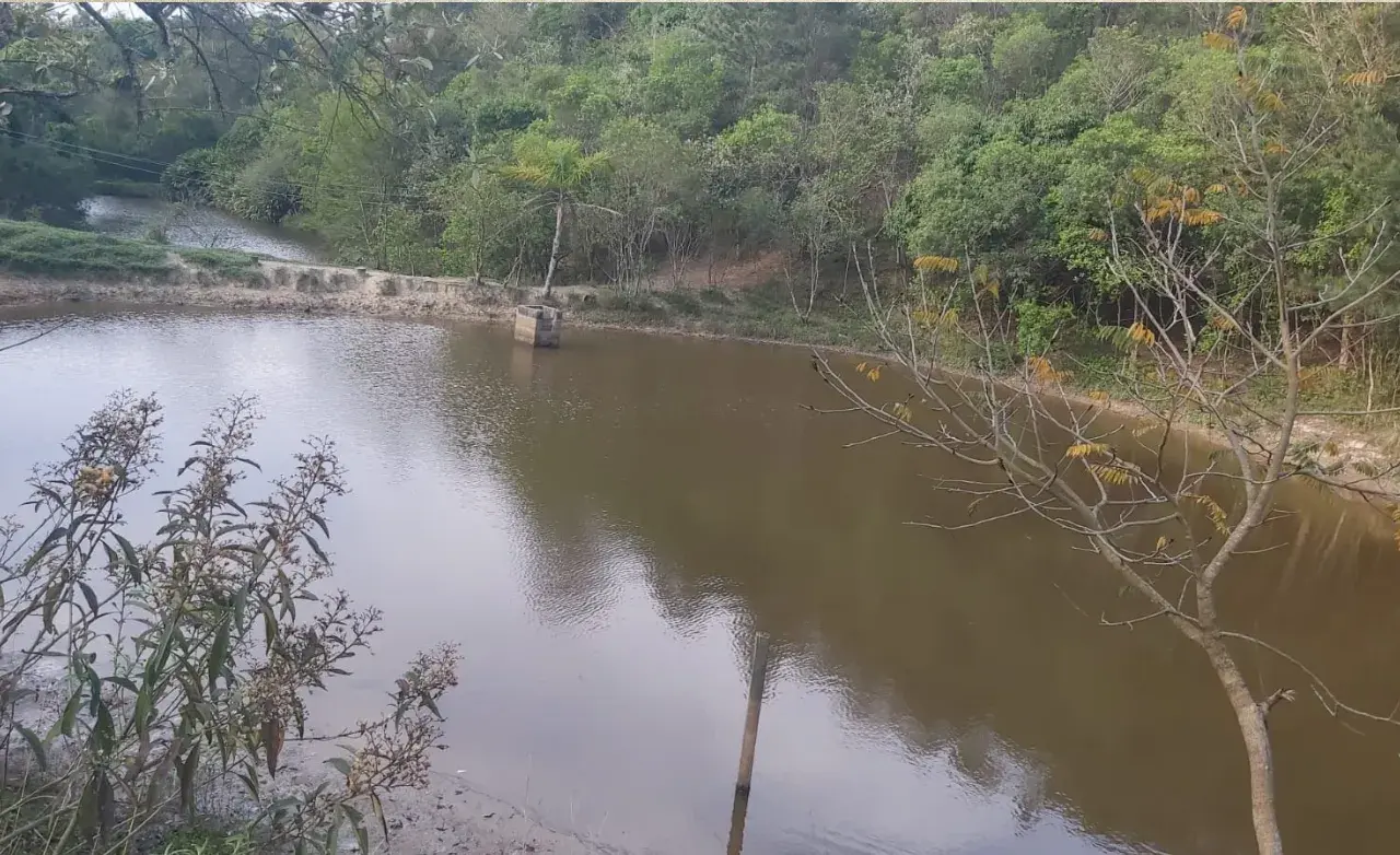 Sitio oportunidade em Araçariguama: Refúgio Completo,.20.minutos do Alphaville. São Paulo