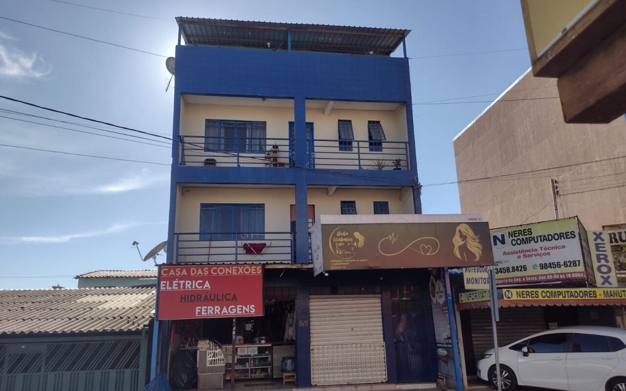 PRÉDIO MISTO | QR 408 | SAMAMBAIA NORTE – DF  – R$ 1.350.000 | Renda Mensal ~R$ 10.000