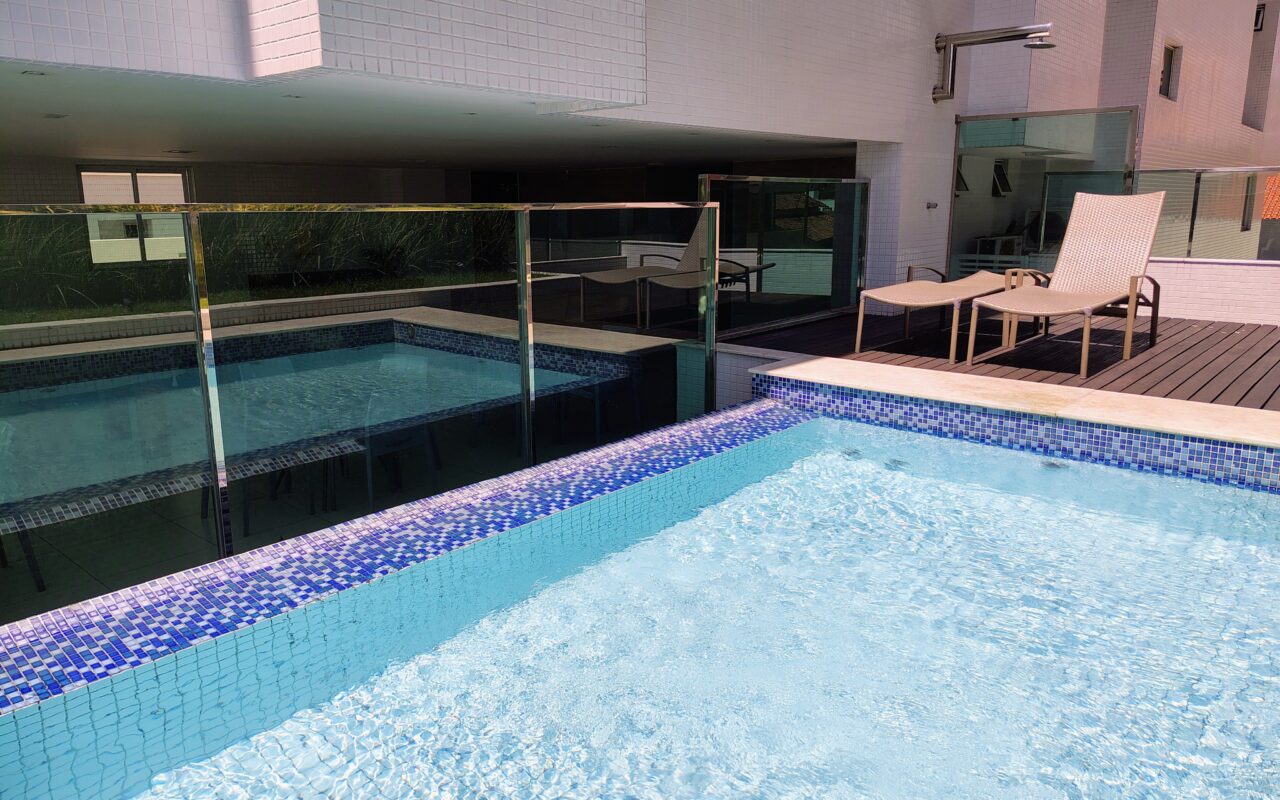 Apartamento com 02 quartos Mobiliado à venda no Bairro de Cabo Branco. João Pessoa
