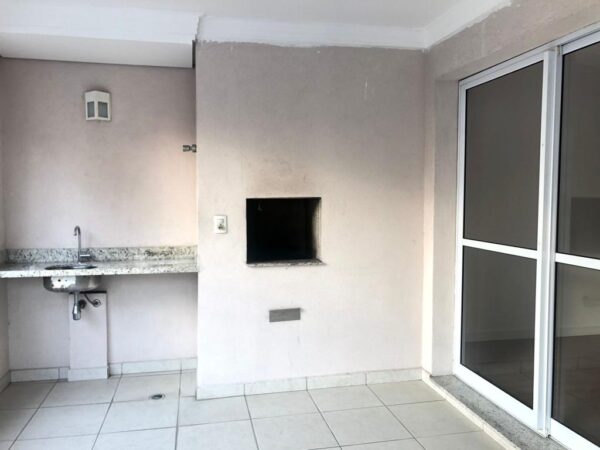 Vendo na Mooca , apartamento com 83 m2, com duas vagas de garagem, , dep. Privativo