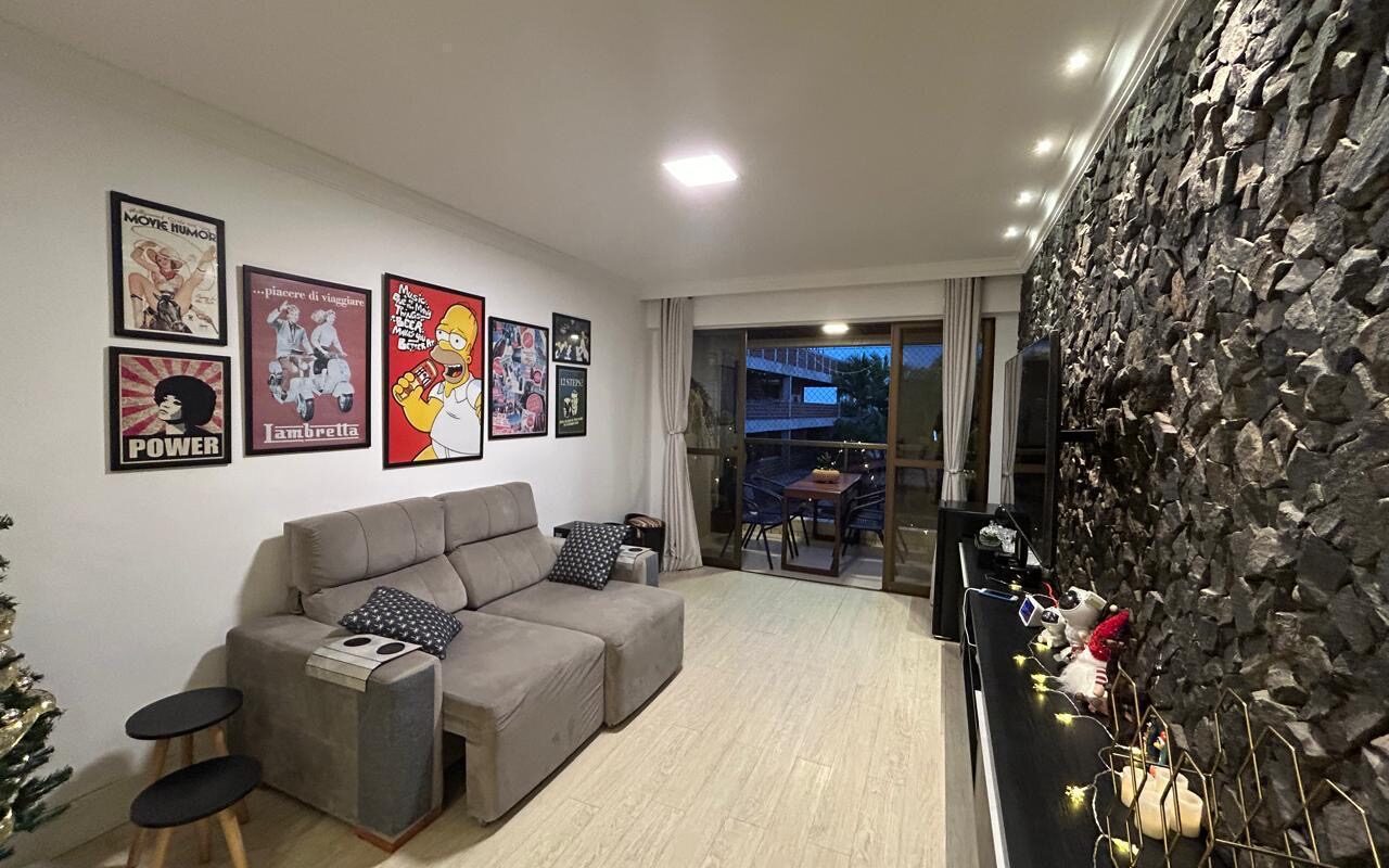 Apartamento com 3 suites e 2 Vagas de Garagem, varanda, em Manaira, perto da praia