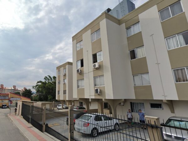 Apartamentos 2 dorm à Venda SC/ Em São José Serraria