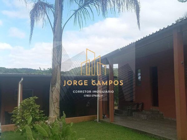 AR – 24139 – ÁREA À VENDA EM SUZANO / SP com nascente de água potável e energia eléctrica