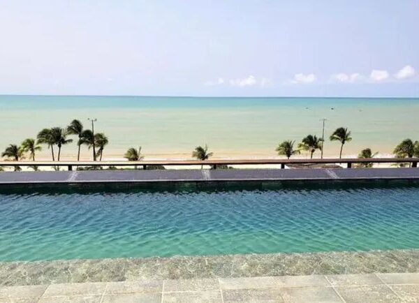 Flat em Cabo Branco, Mobiliado, apenas a 50 metros da praia de cabo branco