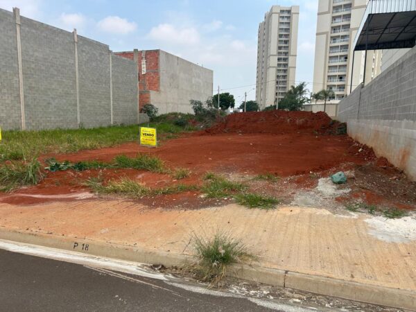 TERRENO MISTO NO JARDIM ALPHACENTER EM SBO