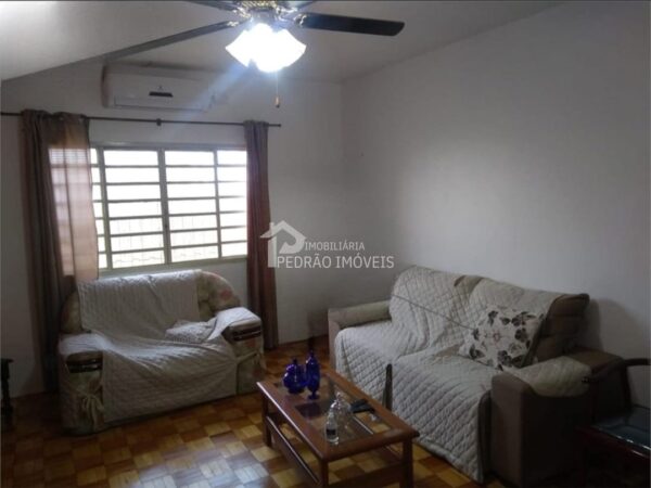 Casa de 2 quartos, 259m² no bairro Centro, em Lençóis Paulista