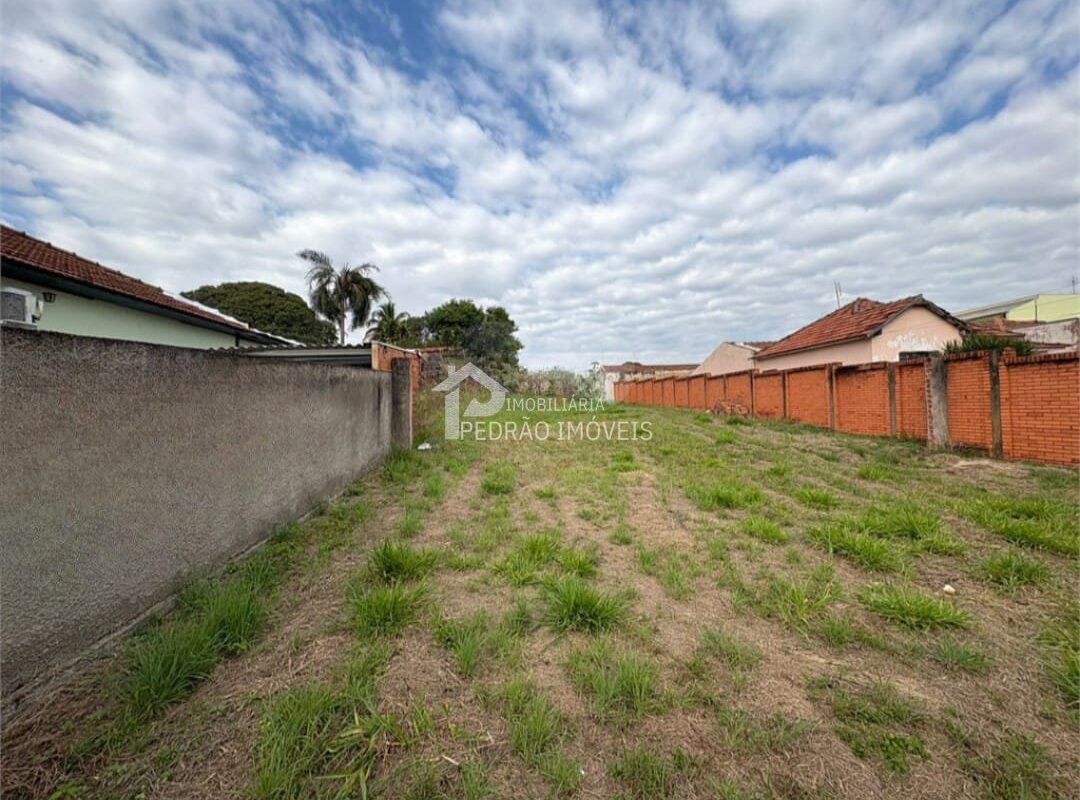 Lote/Terreno de 1300m² no bairro Centro, em Lençóis Paulista
