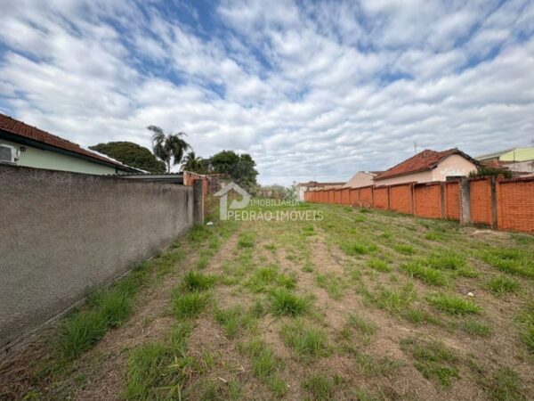 Lote/Terreno de 1300m² no bairro Centro, em Lençóis Paulista