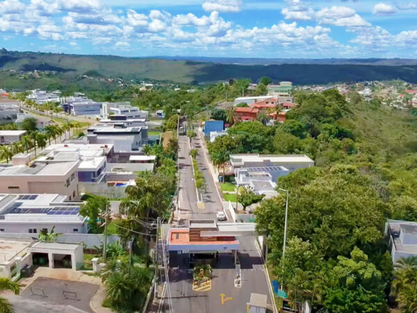 Oportunidade Única no Condomínio Belvedere Green! Seu Refúgio Exclusivo Aguarda!