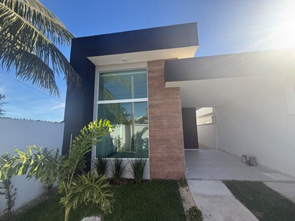 CASA MODERNA EM IGUABA GRANDE COM ACABAMENTO DE ALTO PADRÃO E 225M² DE TERRENO –R$ 380.000