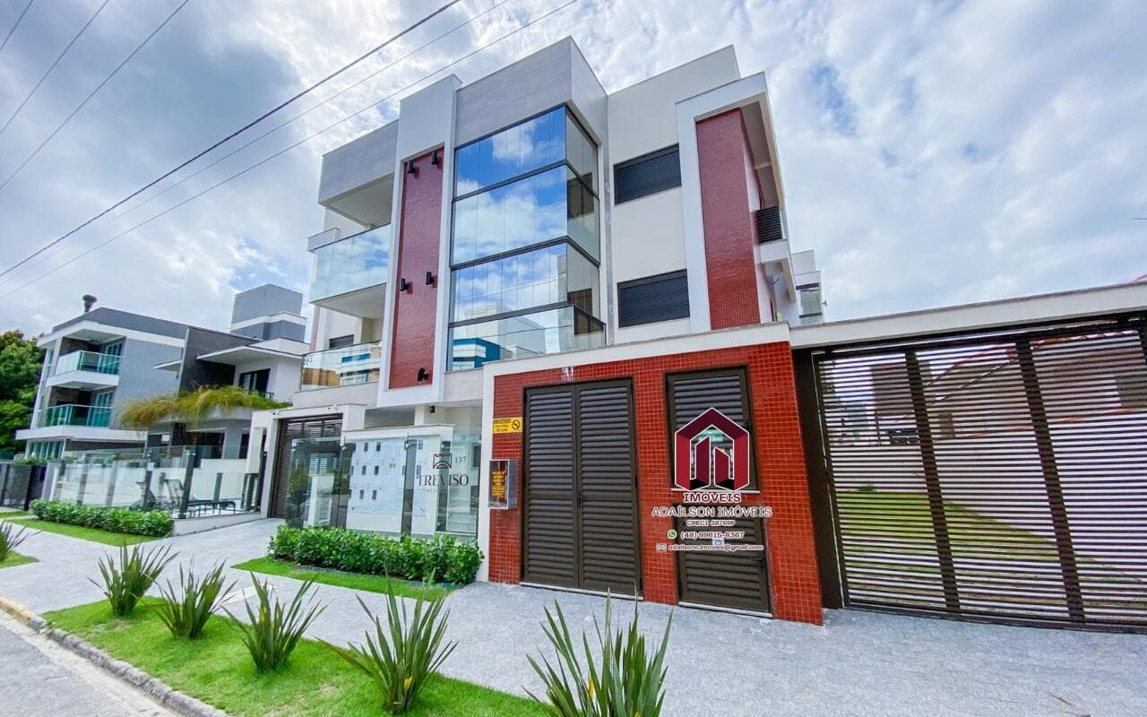 Apartamento com ampla área privativa | Praia de Palmas em Governador Celso Ramos SC Brasil