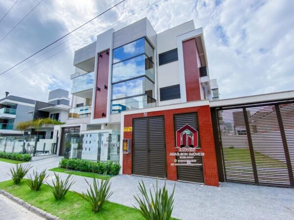 Apartamento com ampla área privativa | Praia de Palmas em Governador Celso Ramos SC Brasil