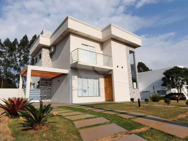 Sobrado de 199m² no bairro Área Rural De Águas De Santa Bárbara, em Águas de Santa Bárbara