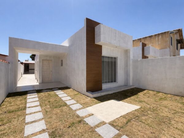 Casa á venda em Iguaba Grande. RJ. Possível financiamento a 100 %