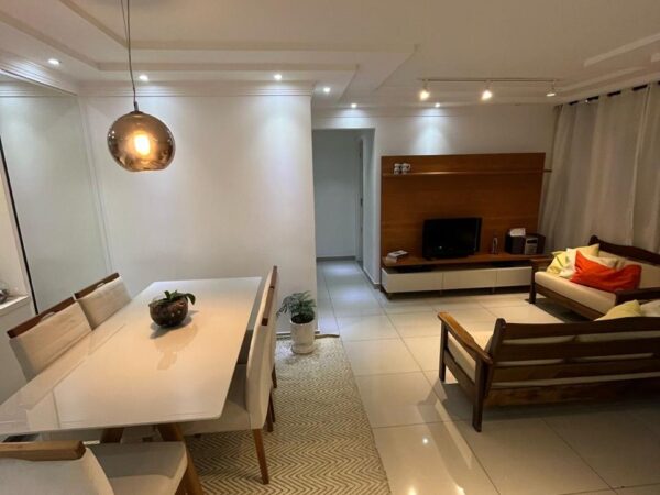 Vendemos no Morumbi apartamento de 2 Quartos reformado. Lindo !!!