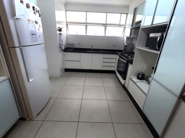 Apartamento Amplo em Higienópolis