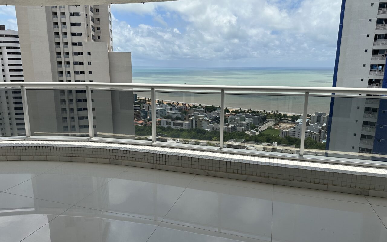 Vende-se apartamento de luxo, com vista definitiva, no Altiplano de Cabo Branco