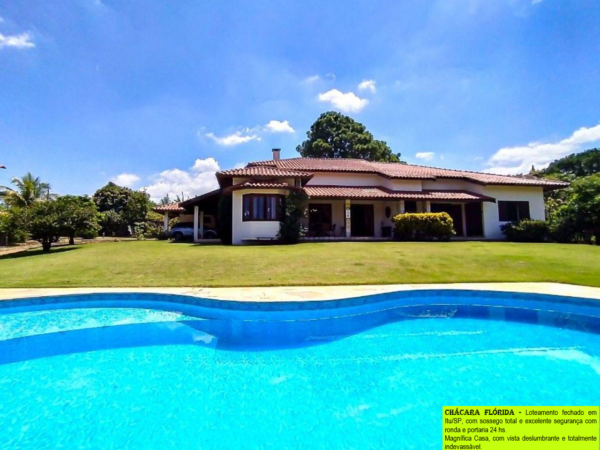 VENDO Magnífica Casa plana em Itu/SP, com piscina , vista deslumbrante e sossego total