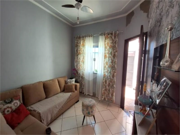 Casa de 2 quartos, 67m² no bairro Jardim Do Caju I, em Lençóis Paulista