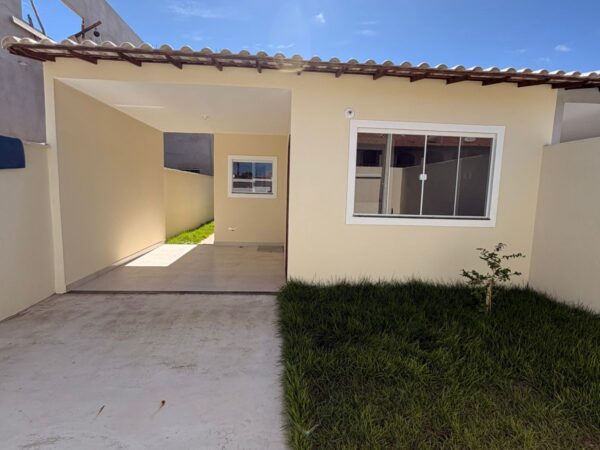 EXCELENTE CASA Á 200M DA PRAIA DOS UBÁS