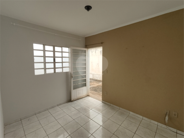 Casa de 2 quartos, 85m² no bairro Jardim Itapuã, em Lençóis Paulista