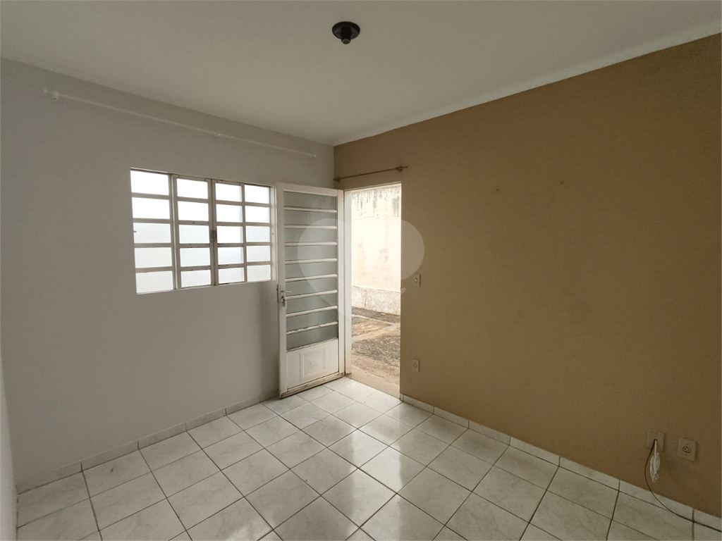 Casa de 2 quartos, 85m² no bairro Jardim Itapuã, em Lençóis Paulista
