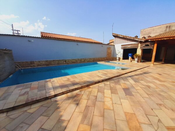 Casa ideal para quem gosta de aproveitar áreas externas . Beira Rio, Guaratinguetá