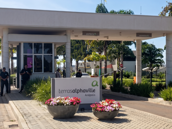 LOTE À VENDA — CONDOMÍNIO TERRAS ALPHAVILLE | ANÁPOLIS-GO