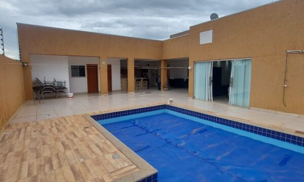 Casa 4 suítes 370m² 4 vagas Ponte Alta Norte (gama) Brasilia/DF