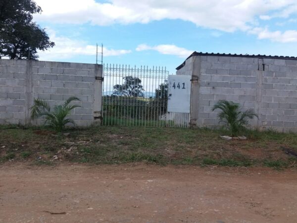 Terreno com melhorias, murado, portão, água,energia,plano.Parque das Garças, Guaratinguetá