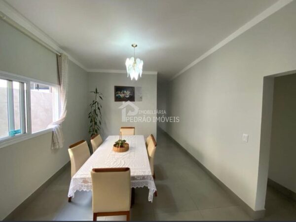 Casa de 2 quartos, 234m² no bairro Vila Antonieta I, em Lençóis Paulista