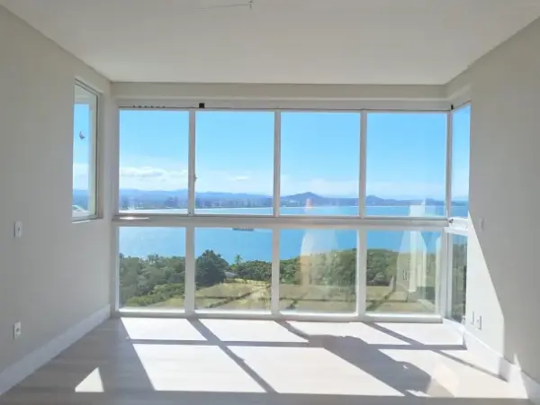 Vista Paradiso, 4 Suites, 4 Vagas. Onde o Design encontra a imensidão do Mar em Penha
