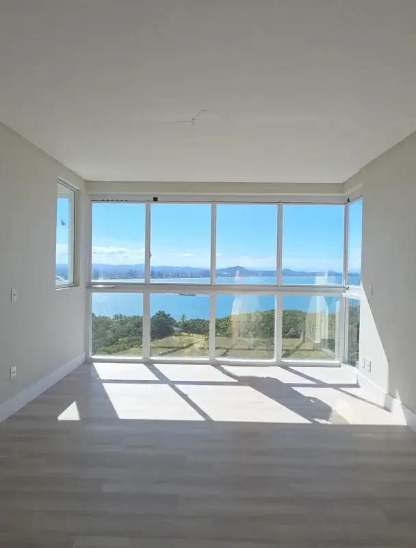Vista Paradiso, 4 Suites, 4 Vagas. Onde o Design encontra a imensidão do Mar em Penha