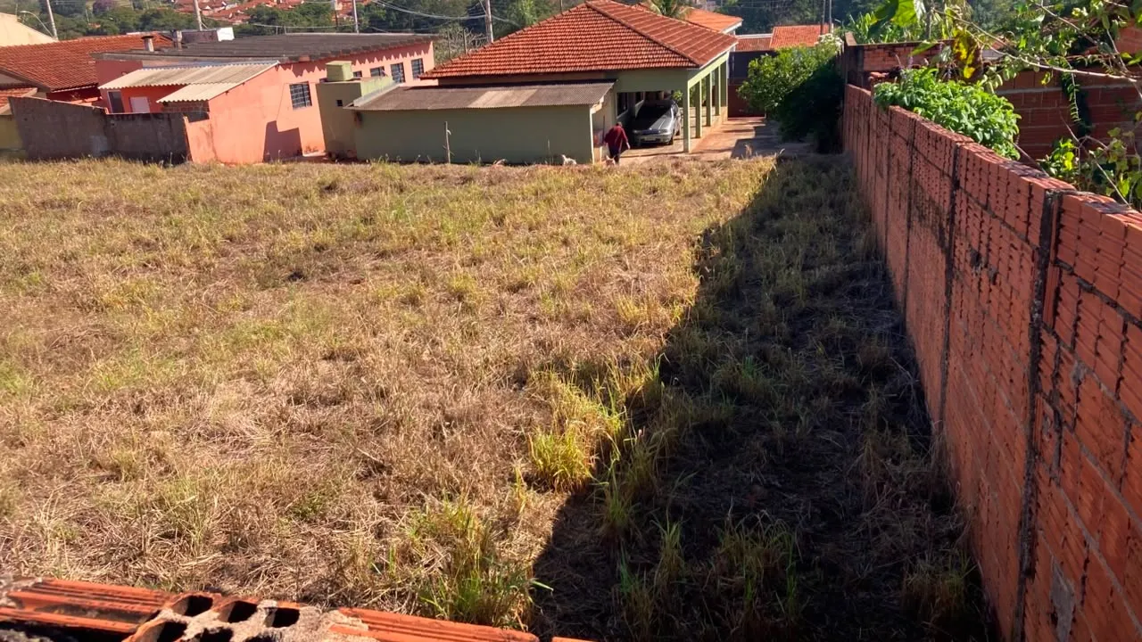 Terreno com 250m² à venda- Arealva -SP