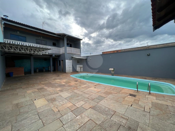 Casa de 2 quartos, 135m² no bairro Jardim Maria Luíza I, em Lençóis Paulista