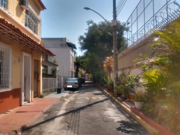 Casa 5 dormitórios 95m² 1 vaga Portuguesa Rio de Janeiro/RJ