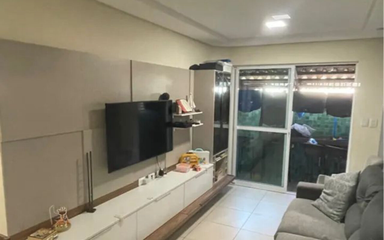 Apartamento térreo com área privativa, 2 quartos, no Bairro Aeroclube, João Pessoa