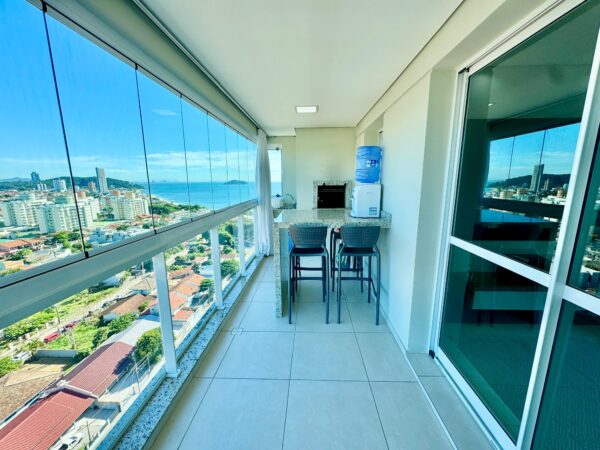 APARTAMENTO FRENTE MAR