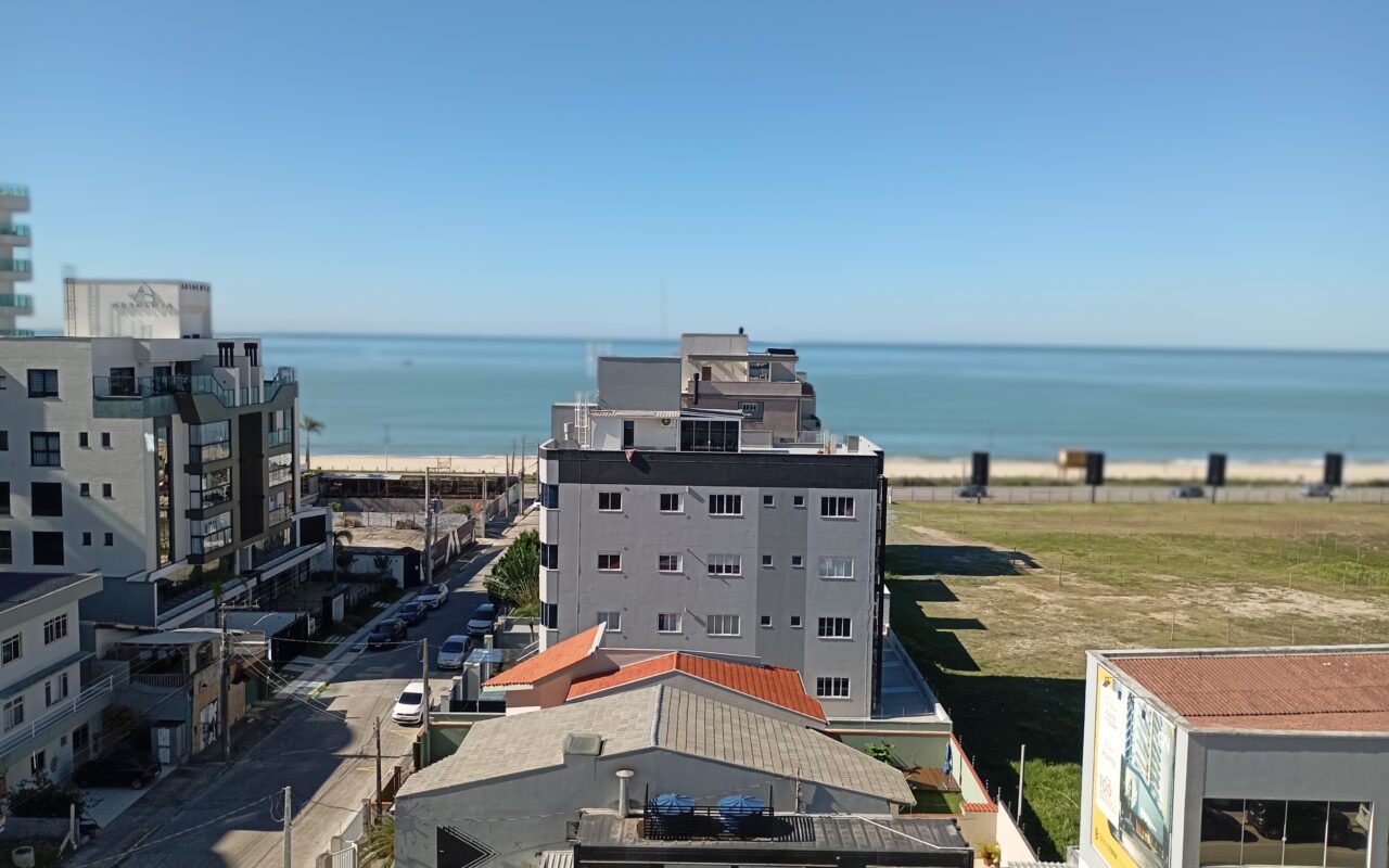 Surfers Paradise Residence: Uma Vista Indescritível para a Praia Brava