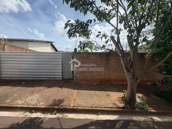 Lote/Terreno de 427m² no bairro Jardim Itamaraty, em Lençóis Paulista