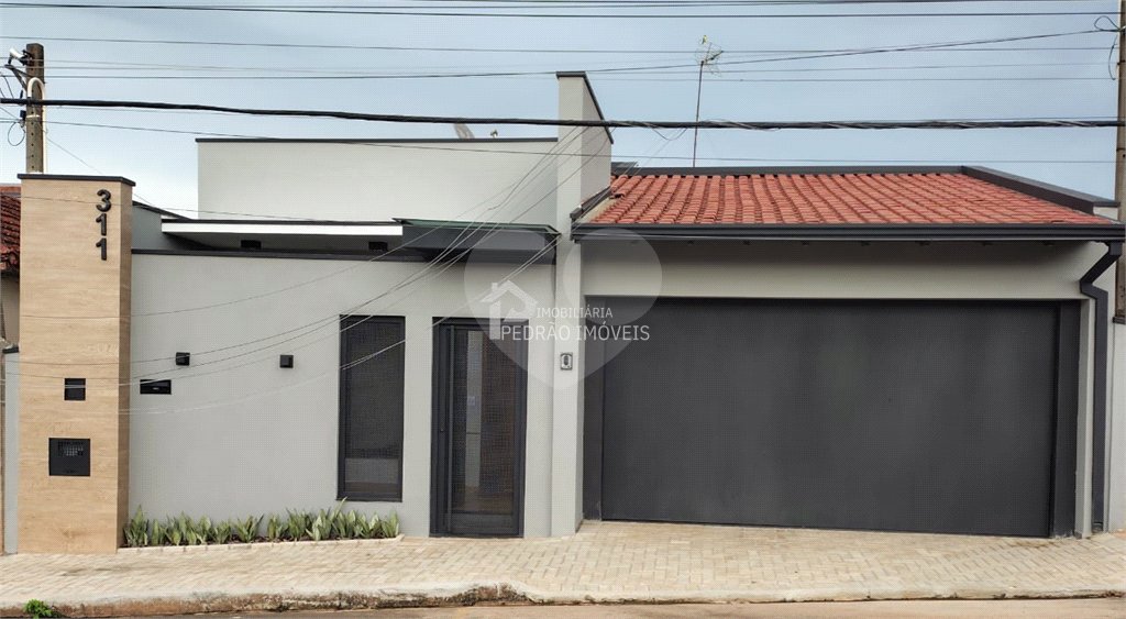 Casa de 3 quartos, 184m² no bairro Vila Nossa Senhora Aparecida, em Lençóis Paulista