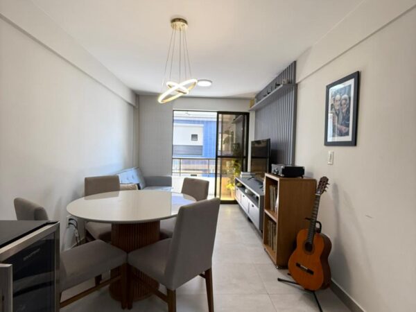 Apartamento em Intermares à 200 metros da Praia